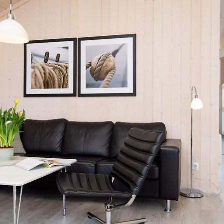 Retreat Near Fehmarnsund Bridge *
